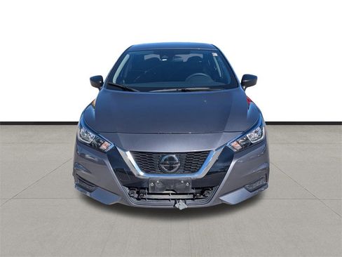 Used 2021 Nissan Versa S image 2