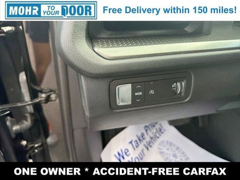 Used 2025 Chevrolet Traverse LT image 15