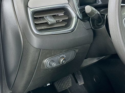 Used 2022 Chevrolet Equinox LT FWD image 10