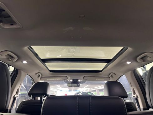 Used 2023 Honda Pilot Elite image 9