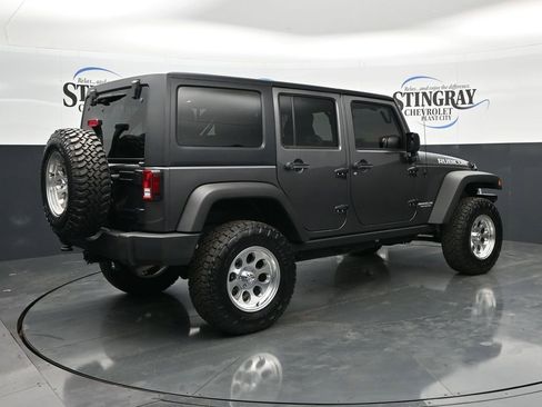 Used 2014 Jeep Wrangler Unlimited Rubicon w/ Connectivity Group AWD/4WD image 7