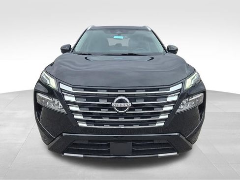 Used 2024 Nissan Rogue Platinum image 8