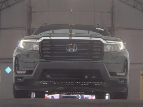 Used 2023 Honda Ridgeline RTL-E image 3