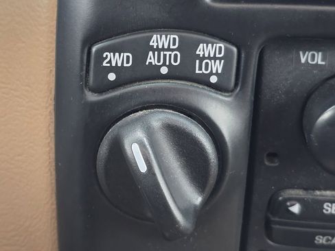 Used 1996 Ford Explorer Limited image 6