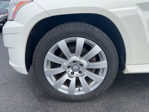 Used 2011 Mercedes-Benz GLK 350 4MATIC image 32