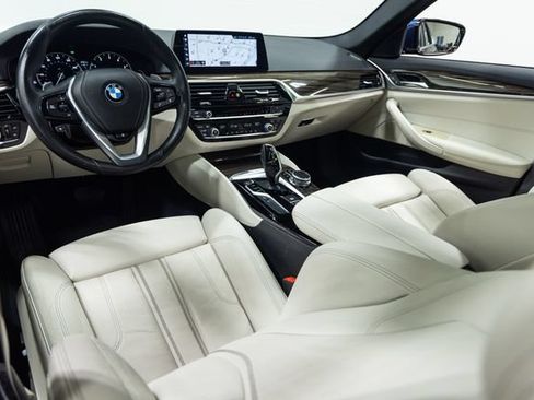 Used 2019 BMW 530i xDrive w/ Premium Package AWD/4WD image 21