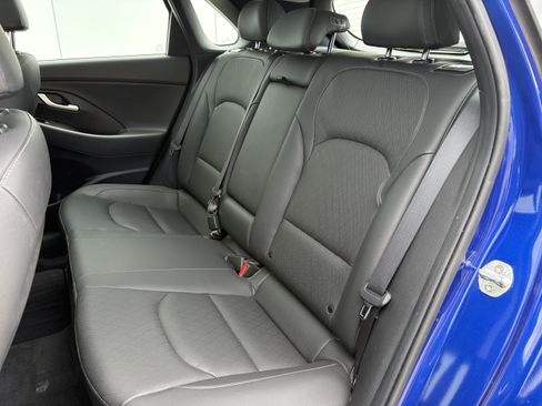 Used 2020 Hyundai Elantra GT w/ Style Package 02 FWD image 11
