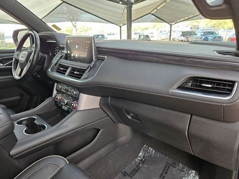 Used 2022 GMC Yukon XL SLT image 27