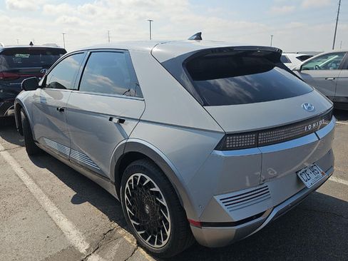 Used 2024 Hyundai Ioniq 5 Limited AWD/4WD image 4