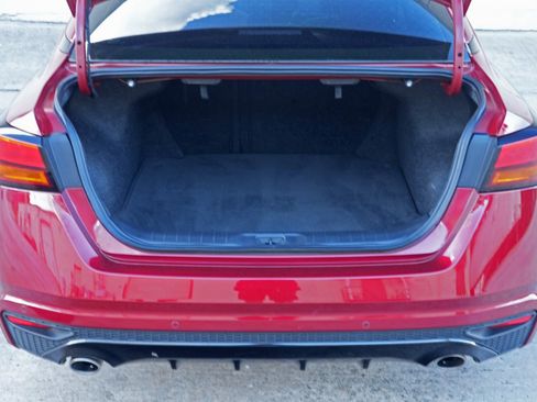 Used 2024 Nissan Altima 2.5 SR w/ SR Premium Package FWD image 9