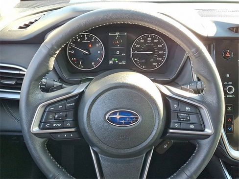 Used 2025 Subaru Outback Limited image 21