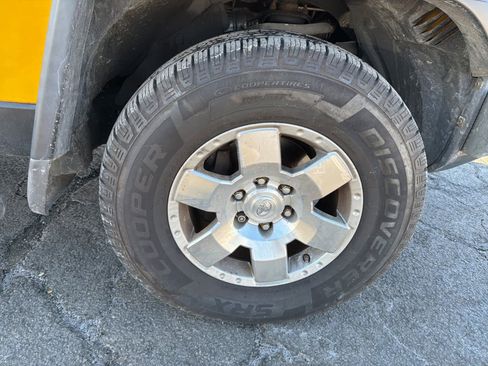 Used 2010 Toyota FJ Cruiser 4WD image 23