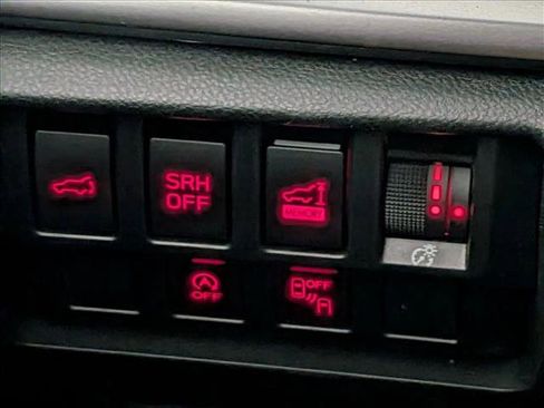 Used 2021 Subaru Forester Premium image 11