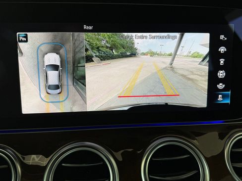 Used 2022 Mercedes-Benz E 450 4MATIC Sedan image 31