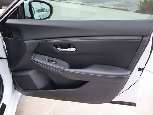 Used 2022 Nissan Sentra SV w/ All-Weather Package image 25