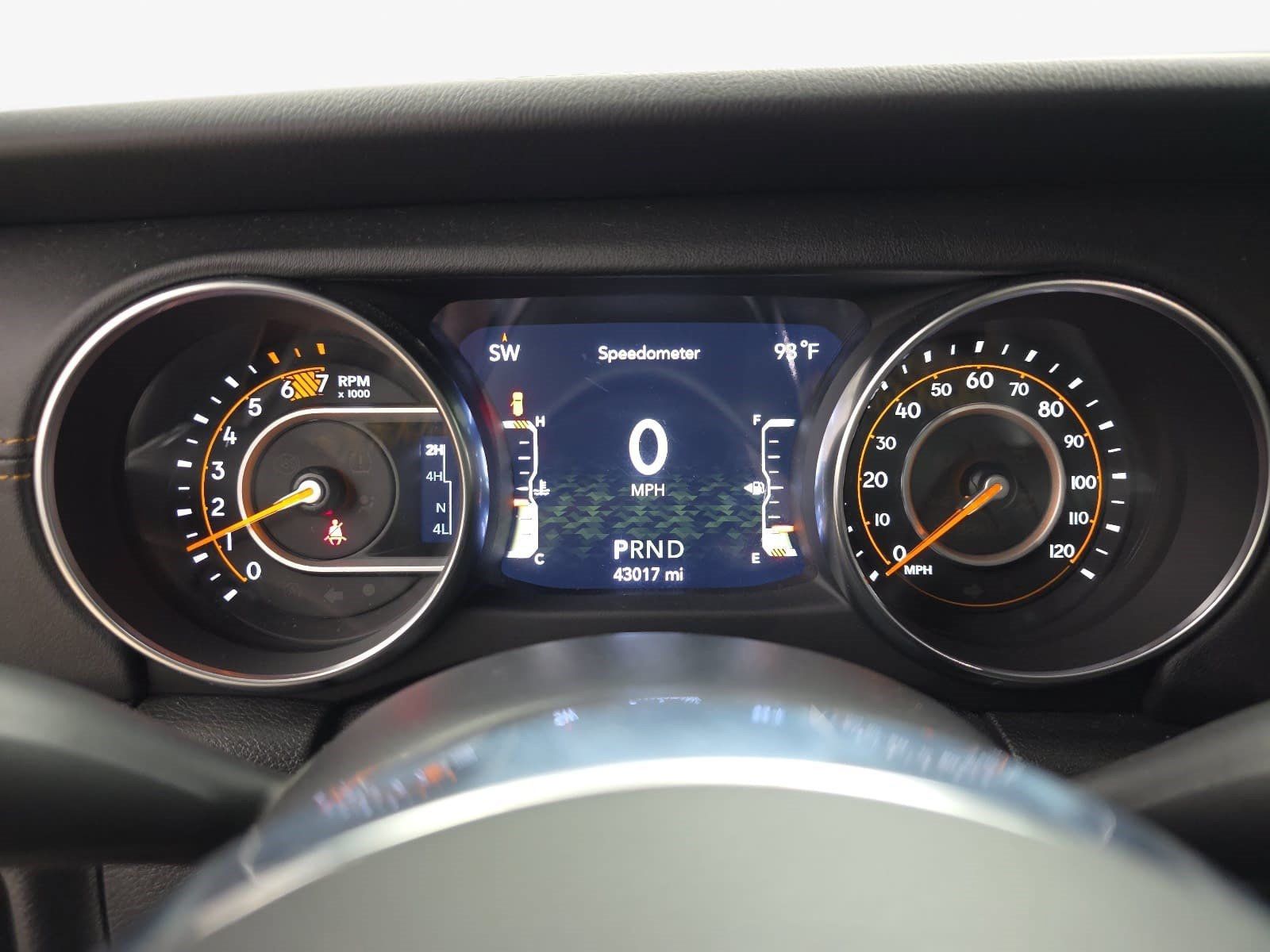 Used 2021 Jeep Wrangler Unlimited Sahara AWD/4WD image 16