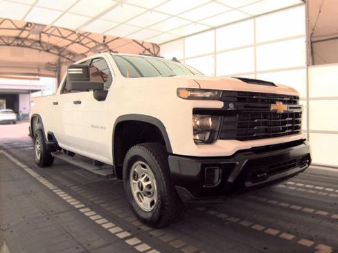Used 2024 Chevrolet Silverado 2500 W/T w/ WT Convenience Package AWD/4WD image 1