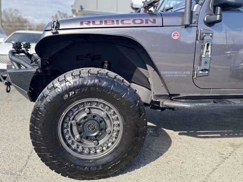 Used 2016 Jeep Wrangler Unlimited Rubicon AWD/4WD image 22