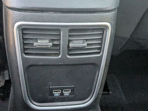 Used 2023 Dodge Charger SXT RWD image 25