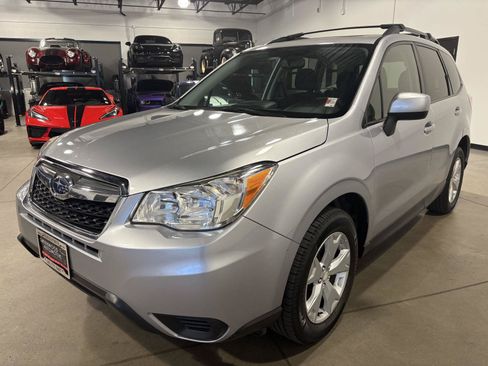 Used 2016 Subaru Forester 2.5i Premium w/ All-Weather Package AWD/4WD image 7