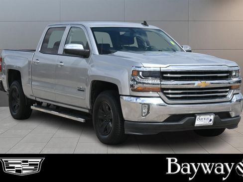 Used 2018 Chevrolet Silverado 1500 LT w/ All Star Edition RWD image 3