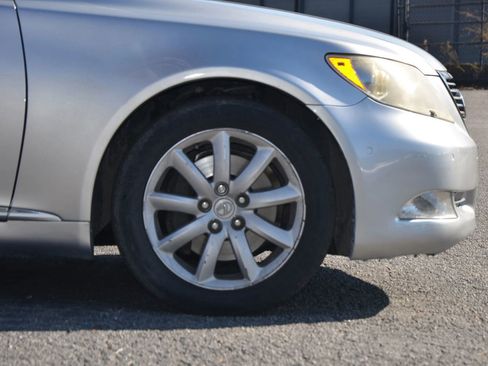 Used 2007 Lexus LS 460 image 31