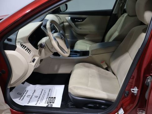 Used 2015 Nissan Altima 2.5 SV w/ Convenience Package image 10