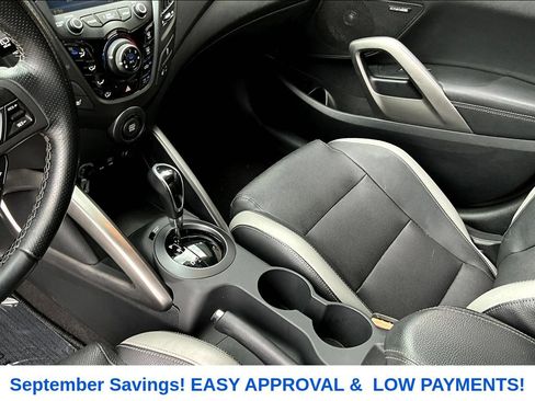 Used 2016 Hyundai Veloster Turbo FWD image 14
