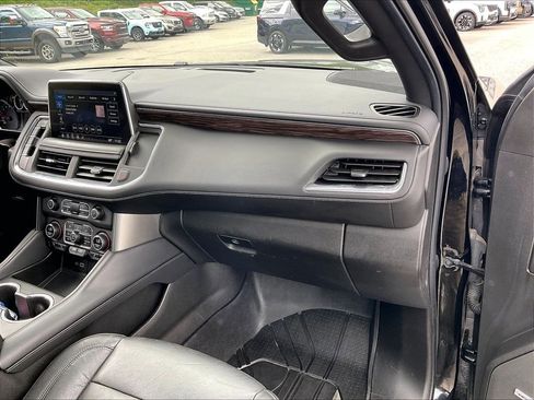 Used 2021 Chevrolet Tahoe LT w/ LT Signature Package AWD/4WD image 12