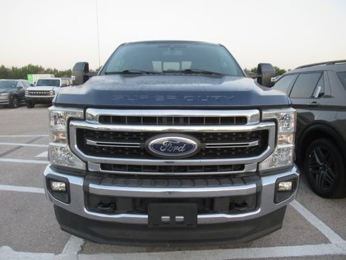 Used 2020 Ford F250 Lariat AWD/4WD image 2