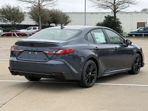 New 2026 Toyota Camry SE image 4