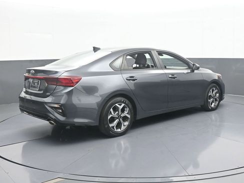 Used 2021 Kia Forte LXS image 6