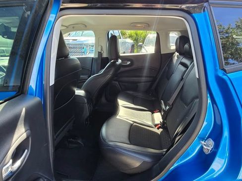 Used 2021 Jeep Compass Latitude FWD image 14