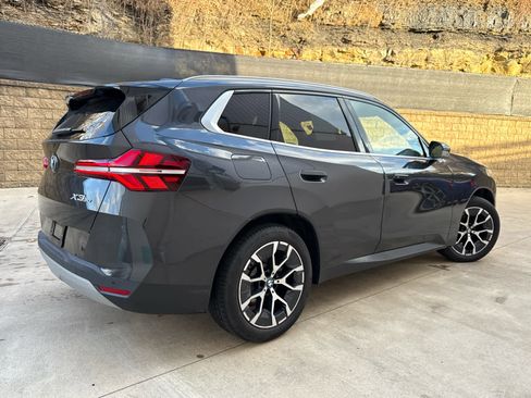 Certified 2025 BMW X3 xDrive30i image 3