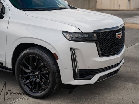 Used 2024 Cadillac Escalade Sport Platinum image 31