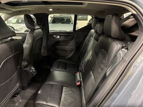 Certified 2023 Volvo XC40 B5 Plus w/ Driver Assist Package AWD/4WD image 22