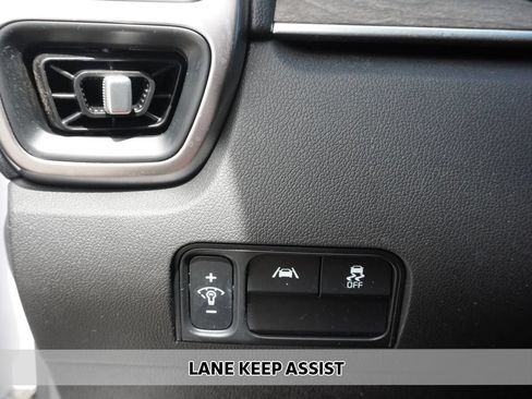 Used 2023 Kia Sorento S w/ Panoramic Sunroof Package AWD/4WD image 5