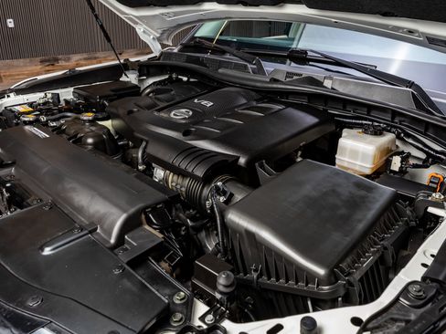 Used 2023 Nissan Armada Platinum w/ Captain's Chairs Package image 36