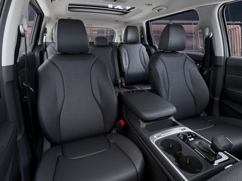 New 2026 Kia Carnival SX Prestige FWD image 18