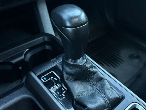 Used 2022 Toyota Tacoma TRD Off-Road w/ TRD Premium Off Road Package image 20