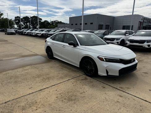 Used 2025 Honda Civic Sport image 13