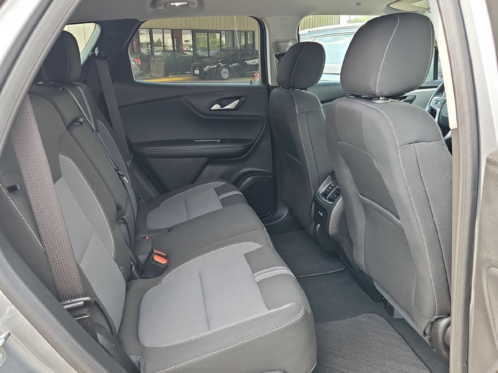 Used 2025 Chevrolet Blazer LT FWD image 30