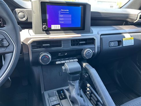 New 2026 Toyota 4Runner SR5 AWD/4WD image 11