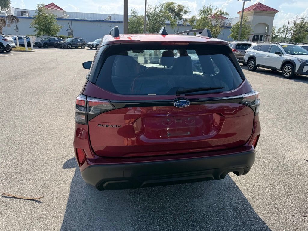 Used 2025 Subaru Forester AWD/4WD image 6