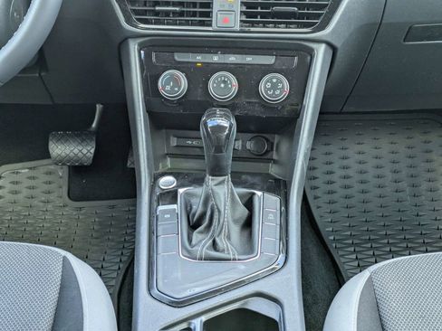 Certified 2023 Volkswagen Taos S FWD image 21