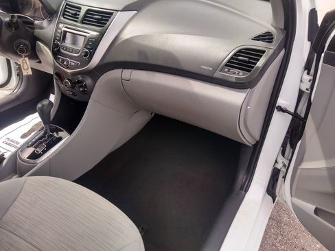 Used 2016 Hyundai Accent SE image 25