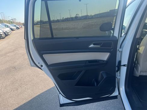 Used 2018 Volkswagen Atlas SEL image 42