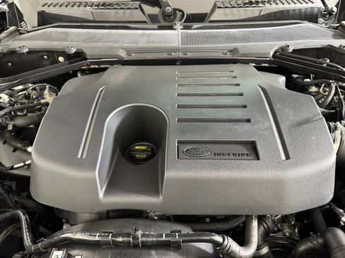 Used 2023 Land Rover Defender 110 X-Dynamic SE image 29