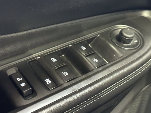 Used 2021 Buick Encore Preferred FWD image 30