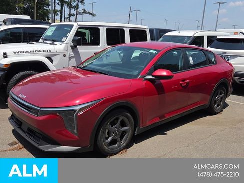 Used 2025 Kia K4 FWD image 3